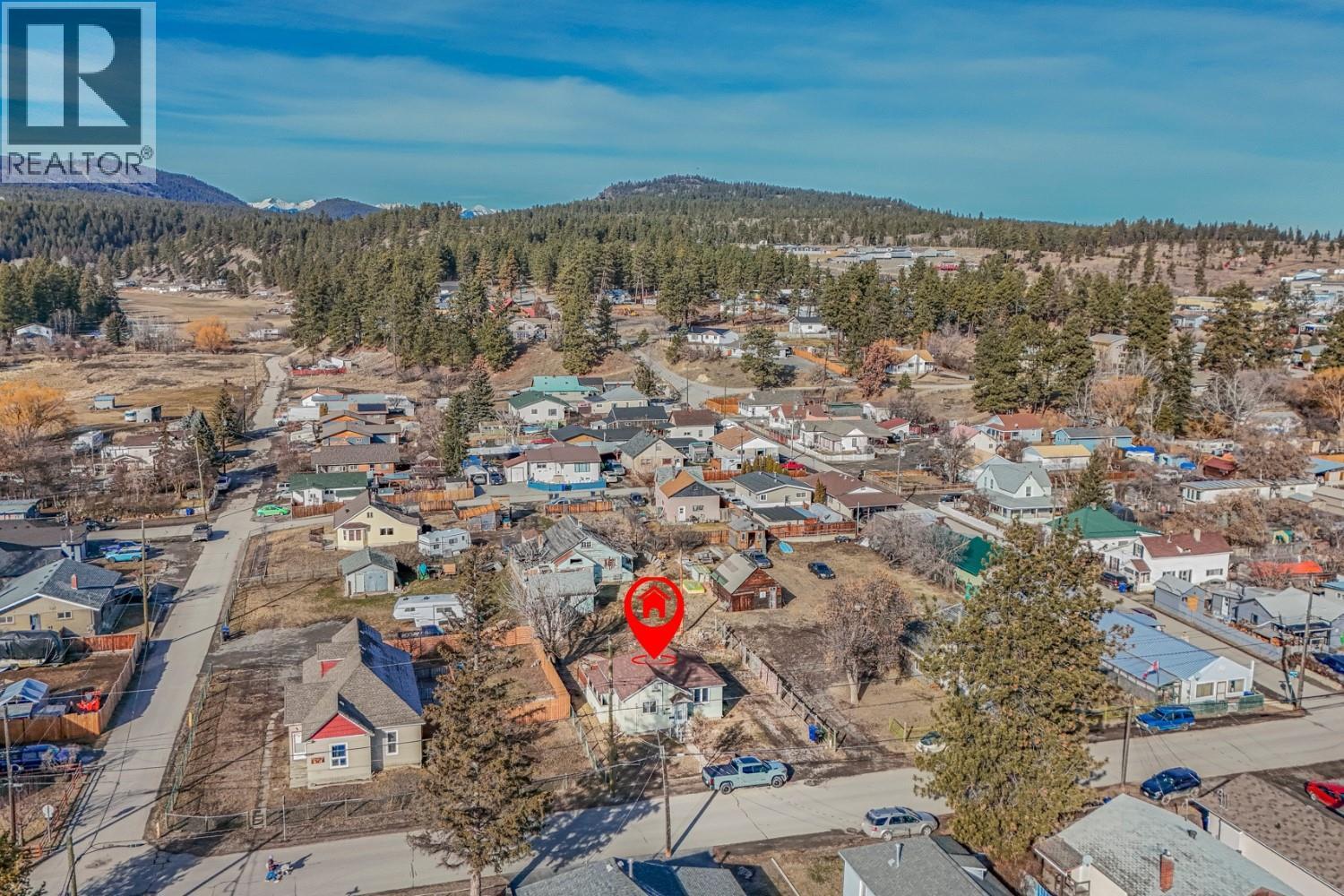 315 BRIAR Avenue NW, Cranbrook