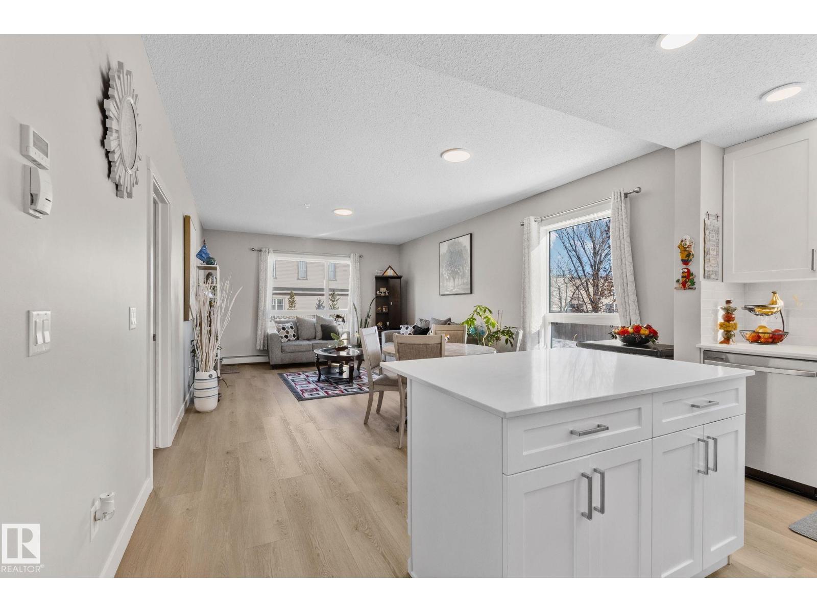 #128 12804 140 AV NW, Edmonton