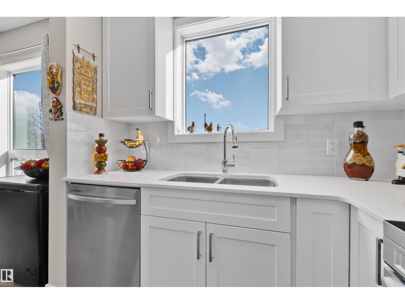 #128 12804 140 AV NW, Edmonton