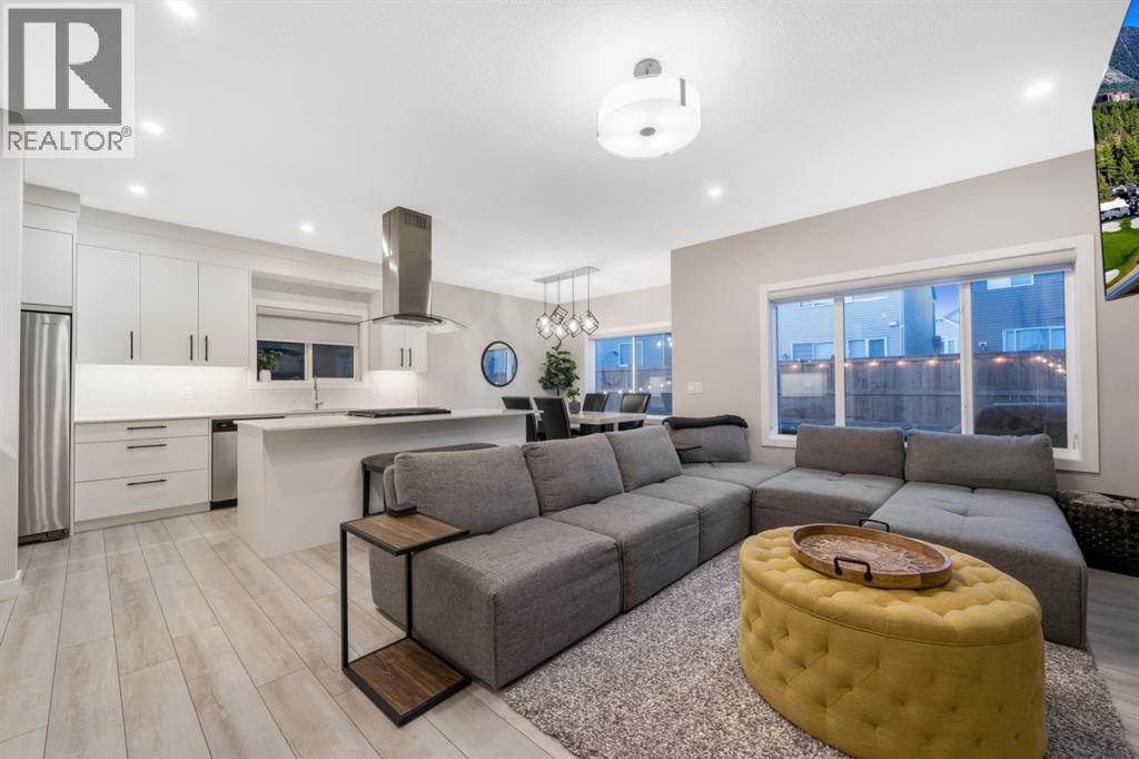 Single Family House for Sale in  Carringsby Avenue NW Carrington Calgary 