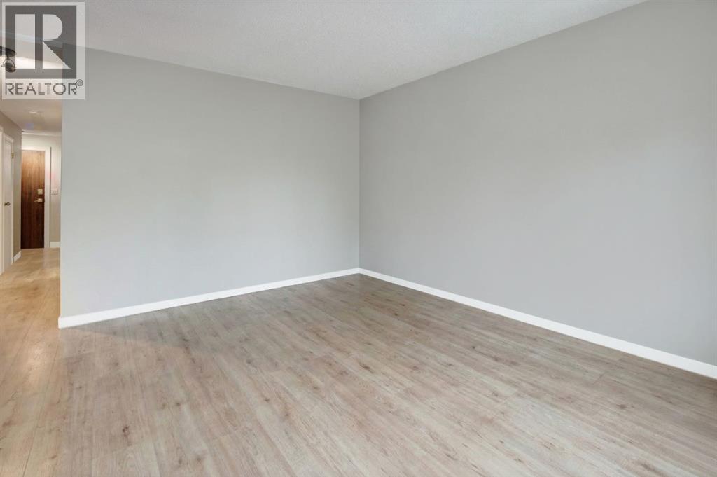 
          916 3 Avenue Northwest
            <br/>
            <span>Calgary</span>
            , 
            <span>AB</span>
             <span>T2N0J6</span>
         - Photo 8