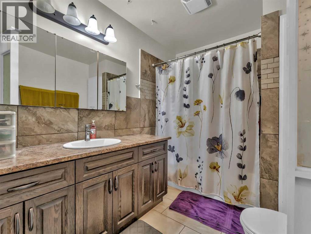 Single Family House Bungalow for Sale in  Milne Place SE Connaught Medicine Hat 