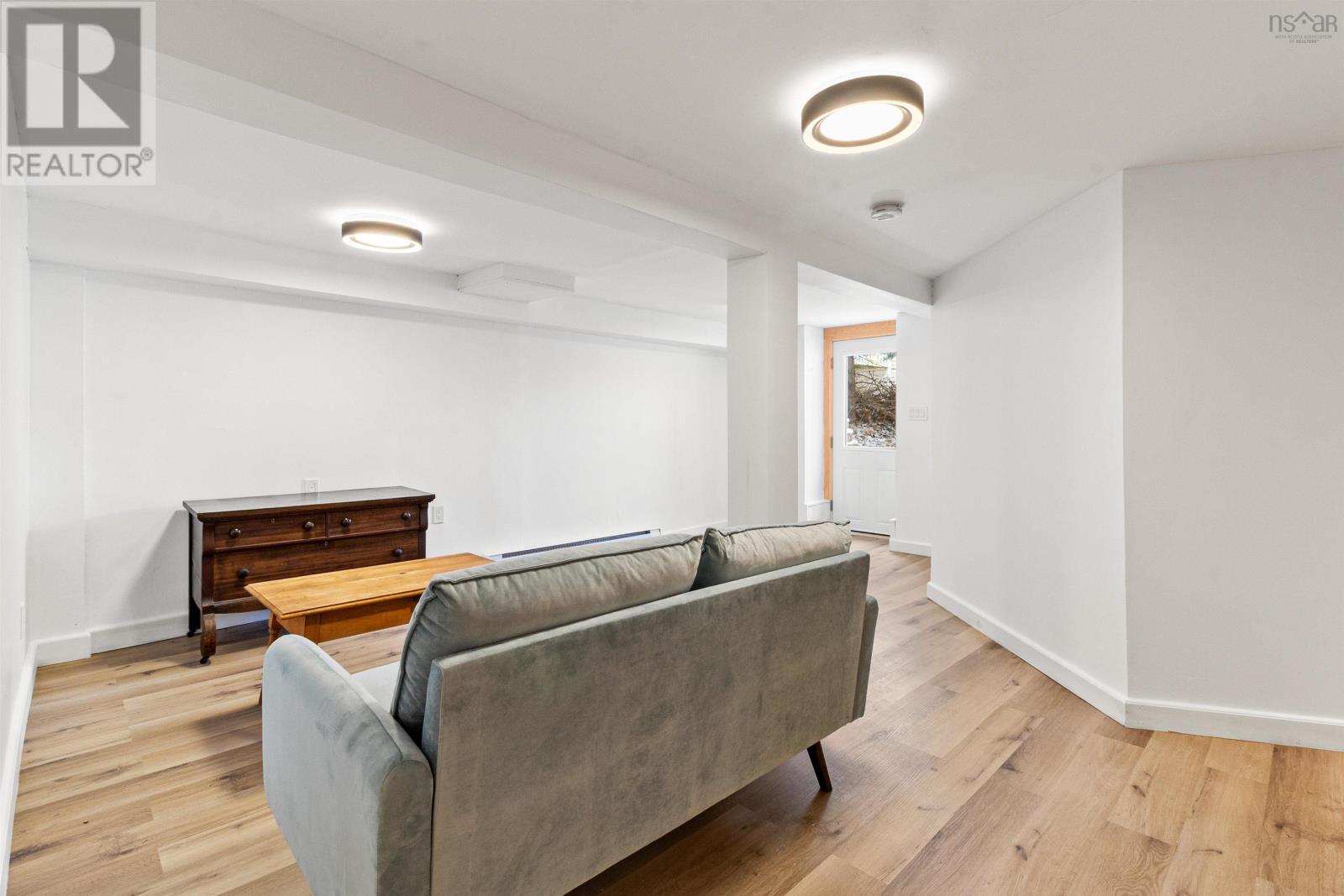 Property 33 of 39 of 202 Gaspereau Avenue