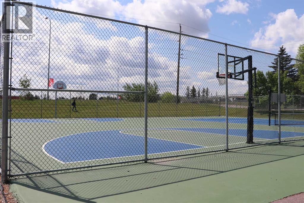 Single Family House for Sale in   Southampton Drive SW Southwood Calgary 