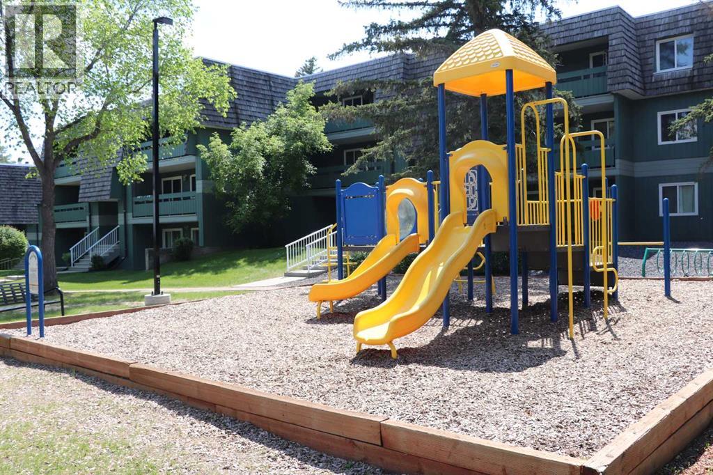 Single Family House for Sale in   Southampton Drive SW Southwood Calgary 