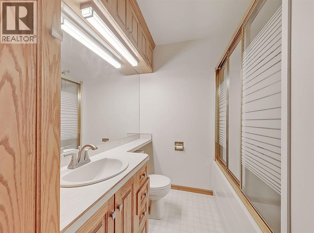 Single Family House Bungalow for Sale in  Granlea Place SW Glendale Calgary 