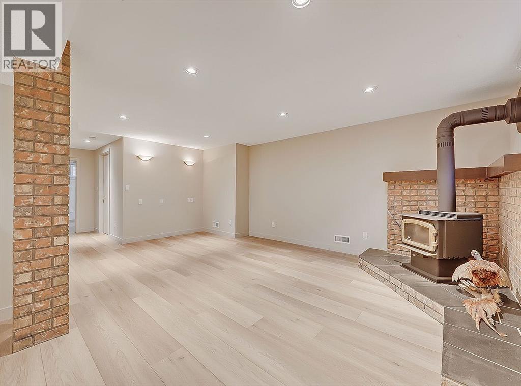 Single Family House Bungalow for Sale in  Granlea Place SW Glendale Calgary 