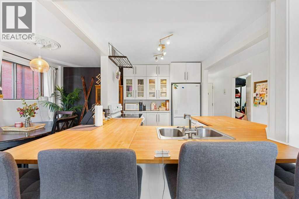 Single Family House for Sale in B   Avenue SW Cliff Bungalow Calgary 