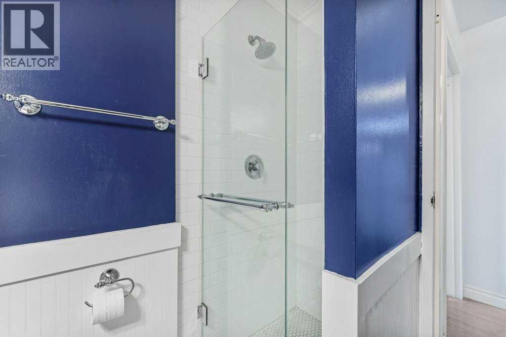 Single Family House for Sale in B   Avenue SW Cliff Bungalow Calgary 