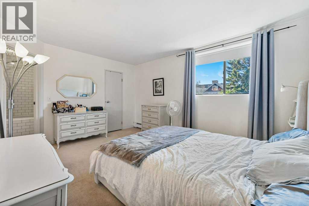 Single Family House for Sale in B   Avenue SW Cliff Bungalow Calgary 