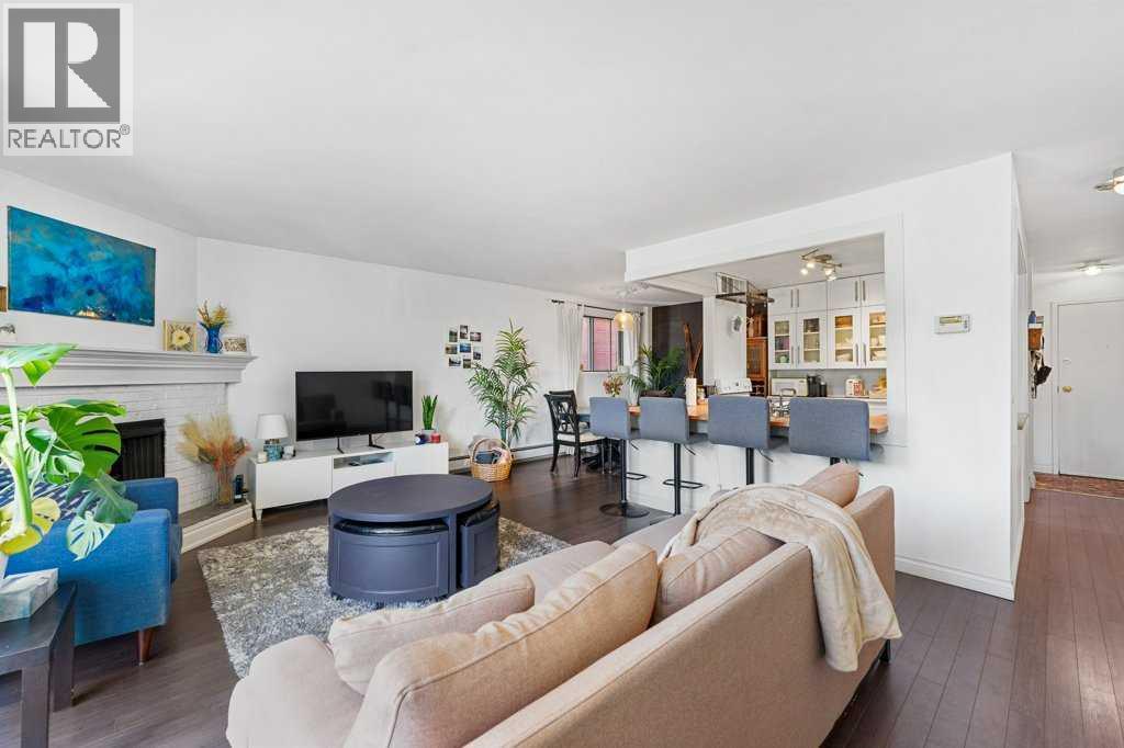 Single Family House for Sale in B   Avenue SW Cliff Bungalow Calgary 