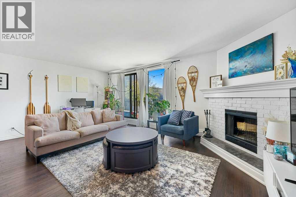 Single Family House for Sale in B   Avenue SW Cliff Bungalow Calgary 