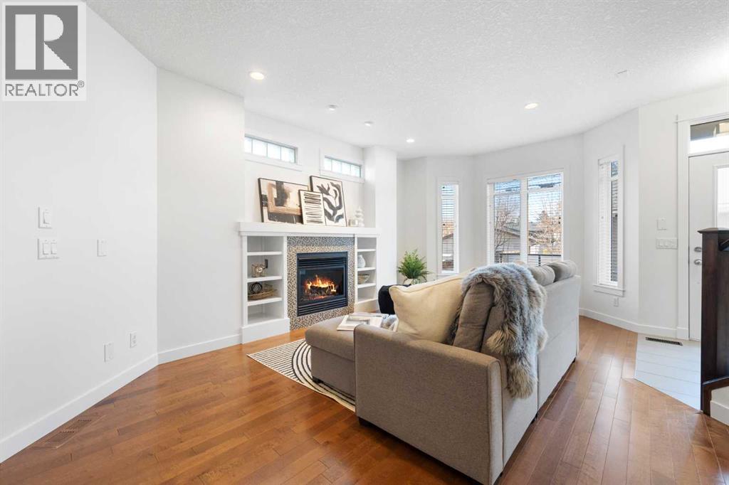 Single Family House for Sale in    Street SW Killarney/Glengarry Calgary 