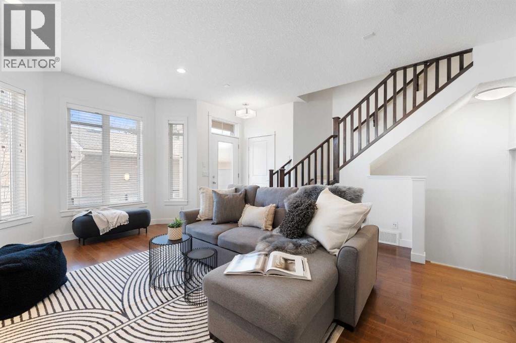 Single Family House for Sale in    Street SW Killarney/Glengarry Calgary 