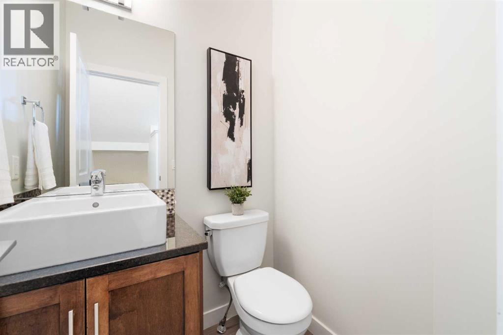 Single Family House for Sale in    Street SW Killarney/Glengarry Calgary 