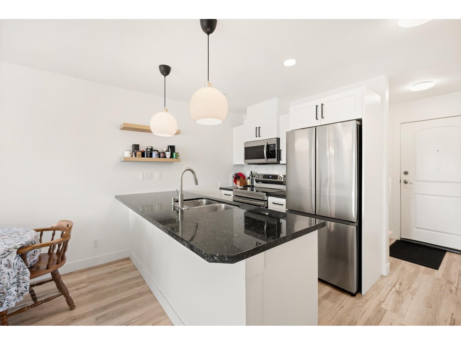 308 19774 56 AVENUE, Langley