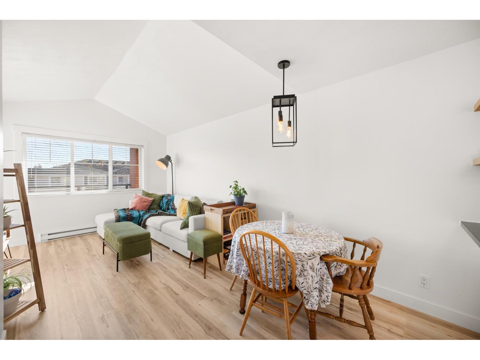 308 19774 56 AVENUE, Langley