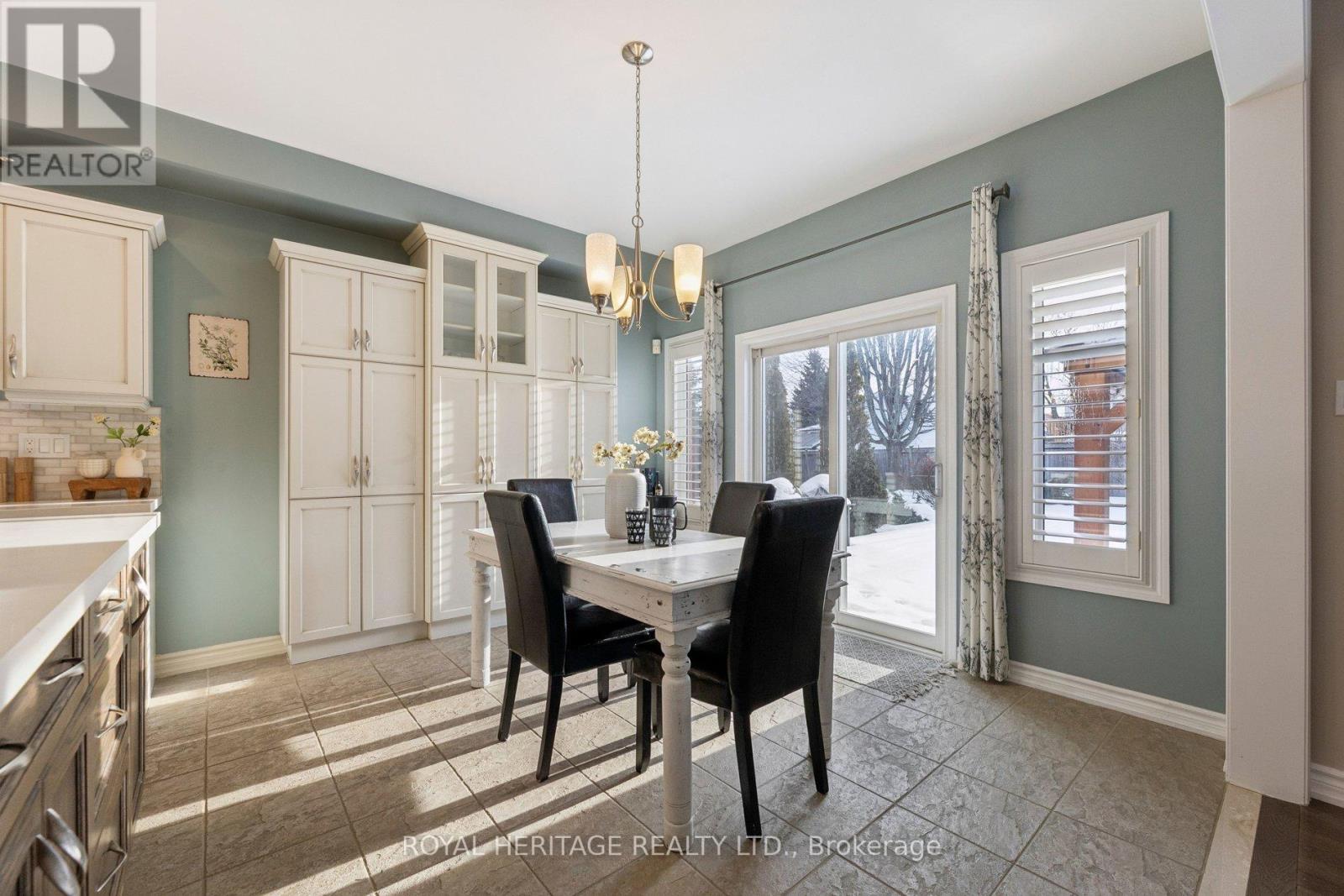 63 LAPRADE SQUARE — photo 21