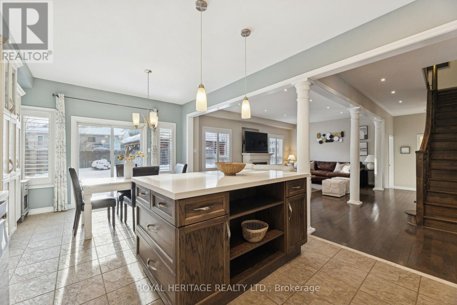 63 LAPRADE SQUARE - 28