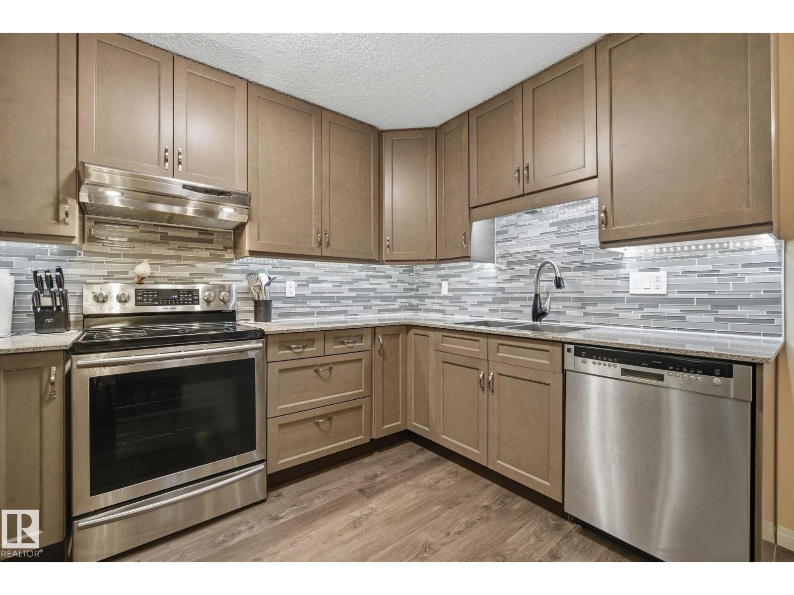 #113 10935 21 AV NW, Edmonton