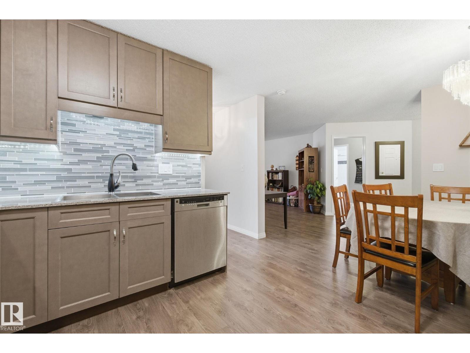 #113 10935 21 AV NW, Edmonton