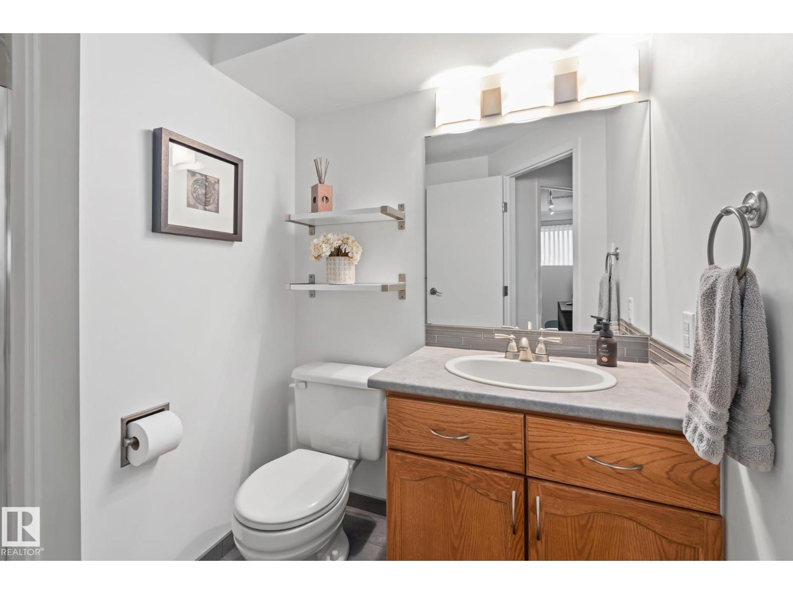 9512 180A AV NW, Edmonton