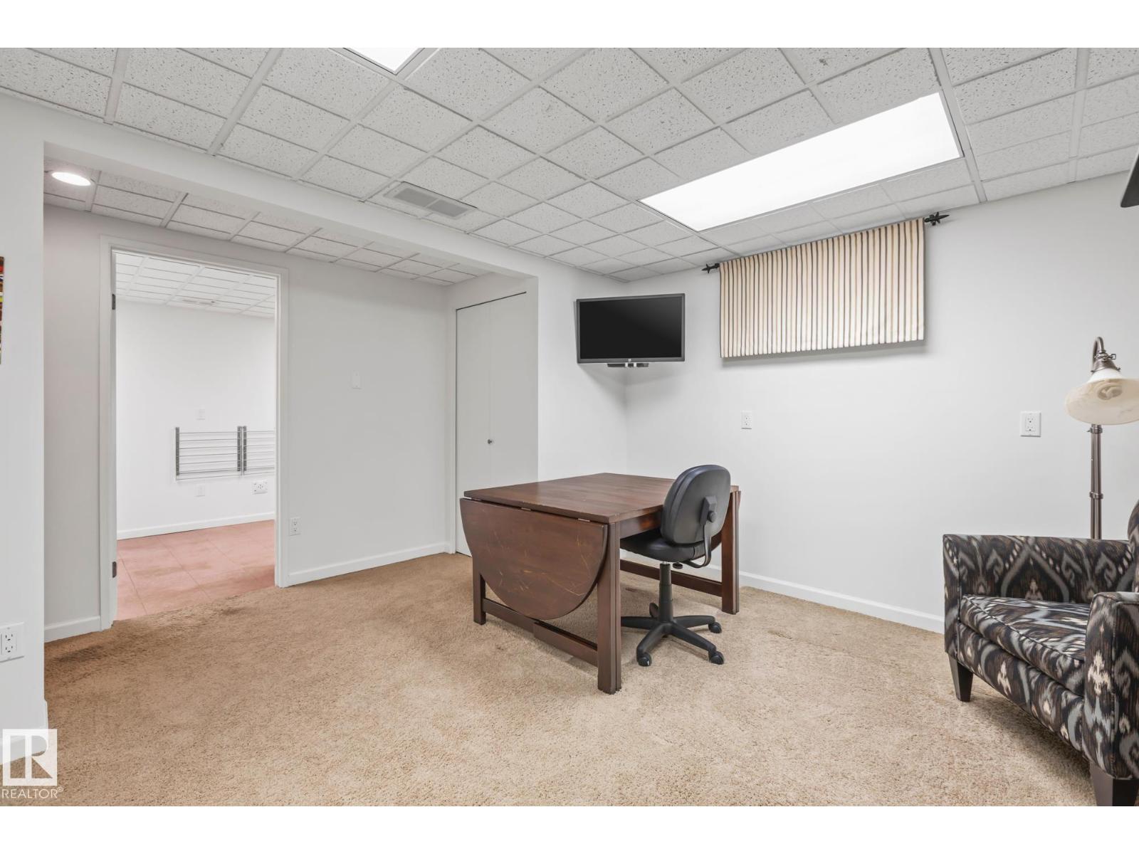 9512 180A AV NW, Edmonton