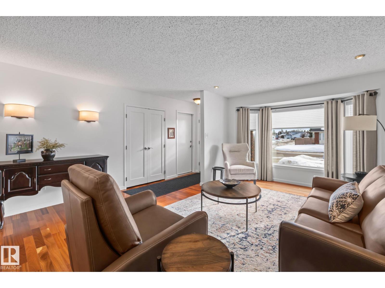 9512 180A AV NW, Edmonton