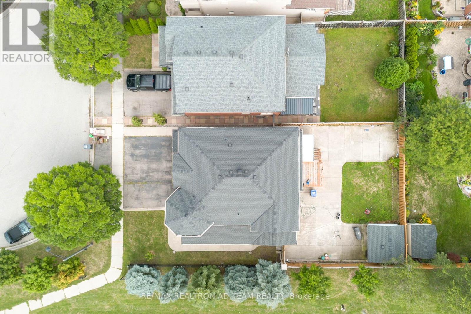 498 Tremblant photo 3