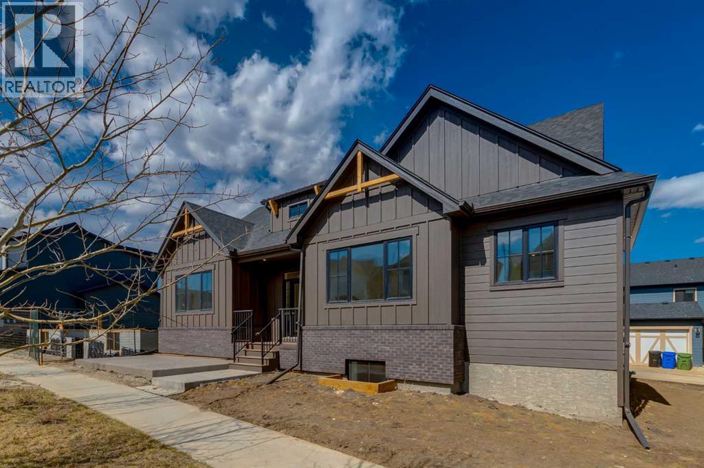 90 Treeline Gardens SW, Calgary, Alberta