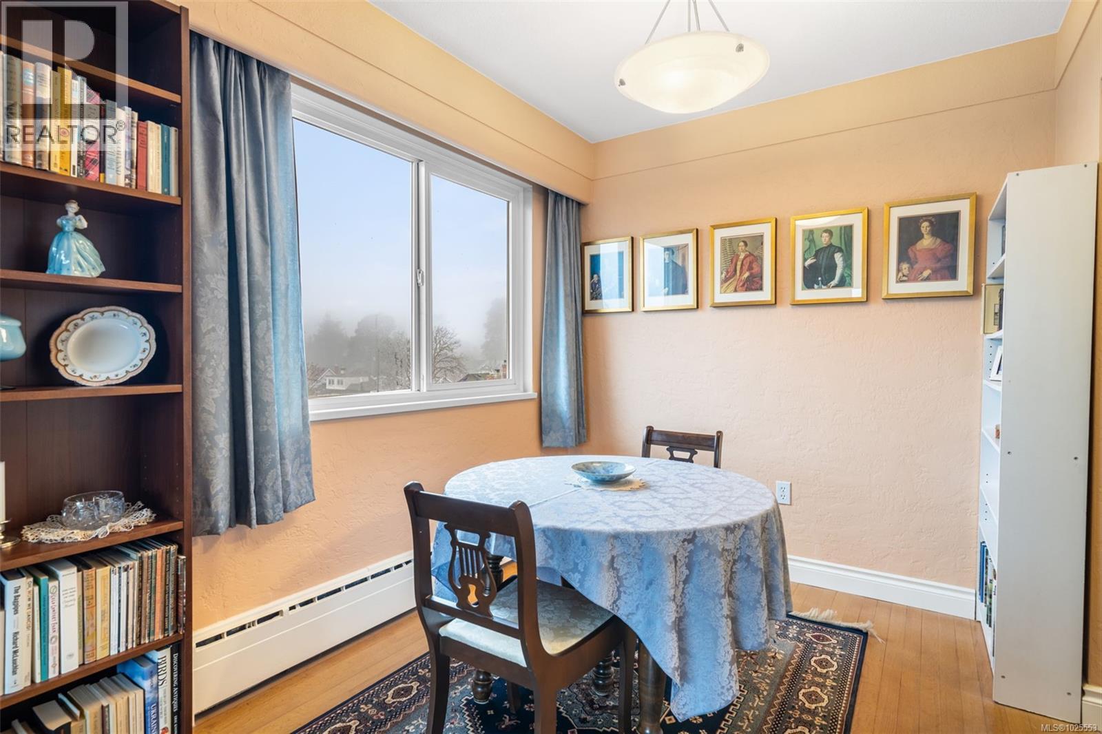 305 1270 Beach Dr, Oak Bay