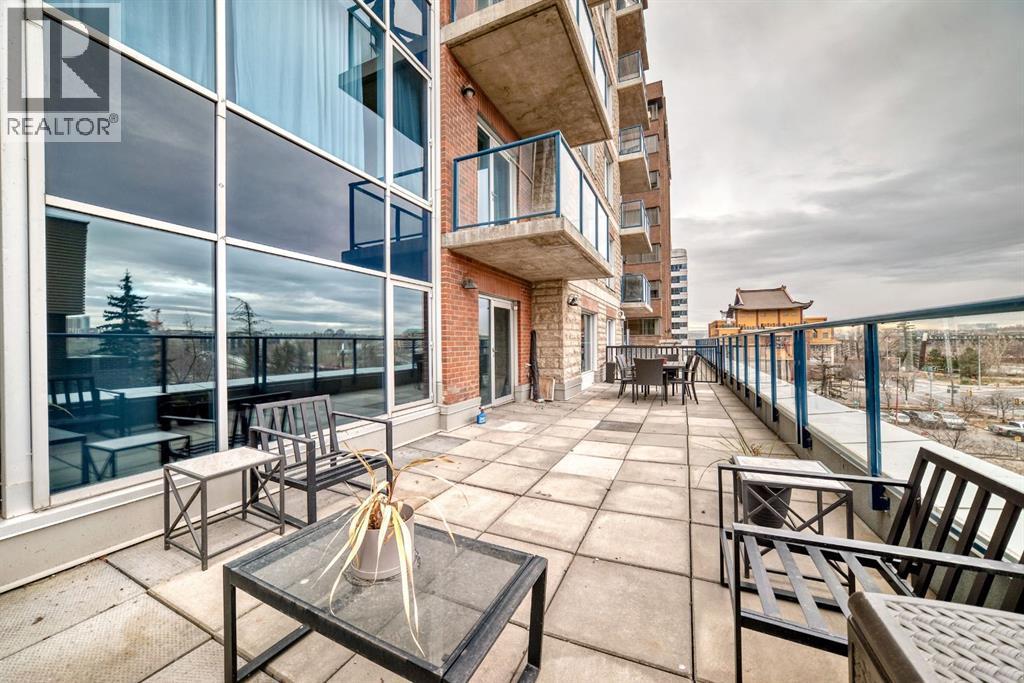 Business for Sale in    Avenue SW Downtown Commercial Core Calgary 