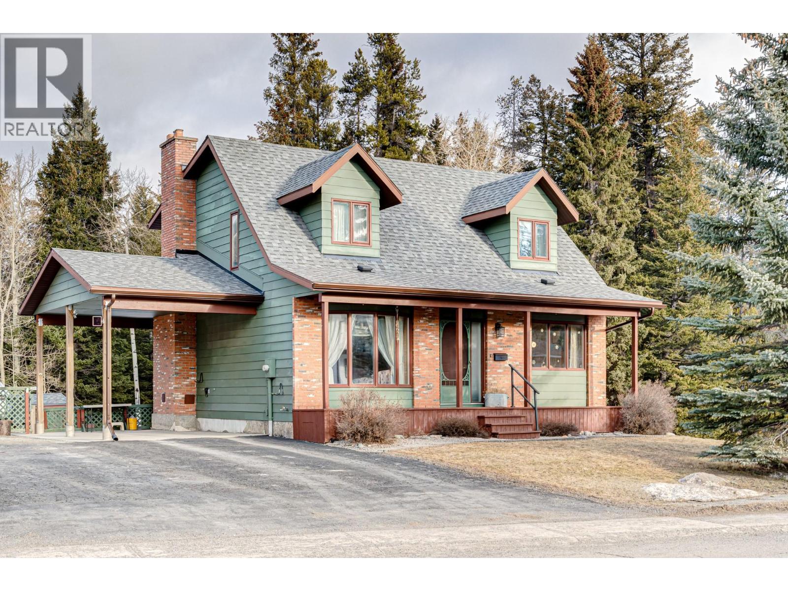 1329 Cypress Drive, Sparwood