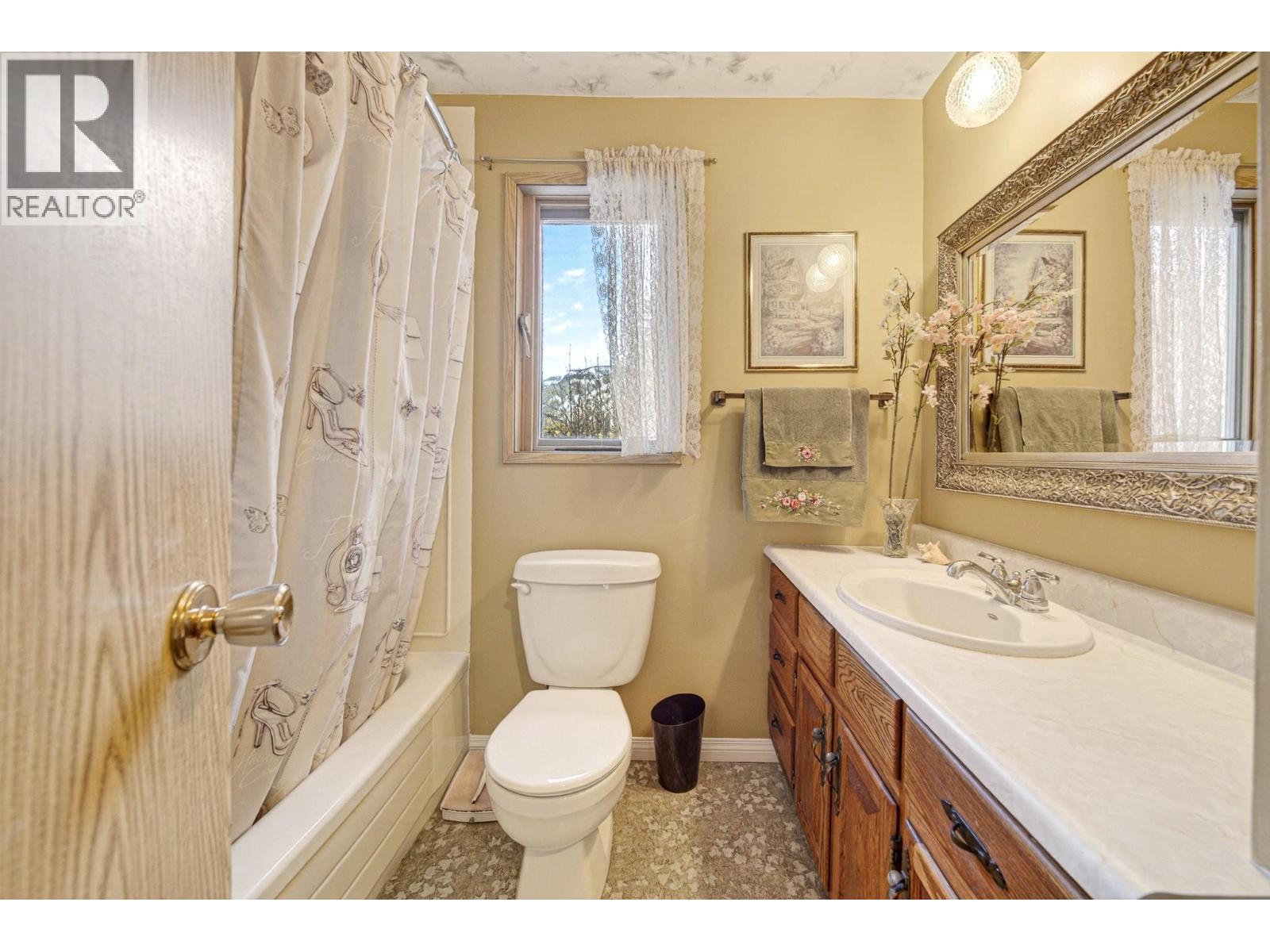 1329 Cypress Drive, Sparwood