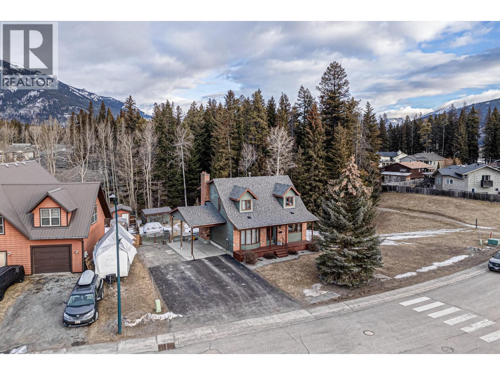 1329 Cypress Drive, Sparwood