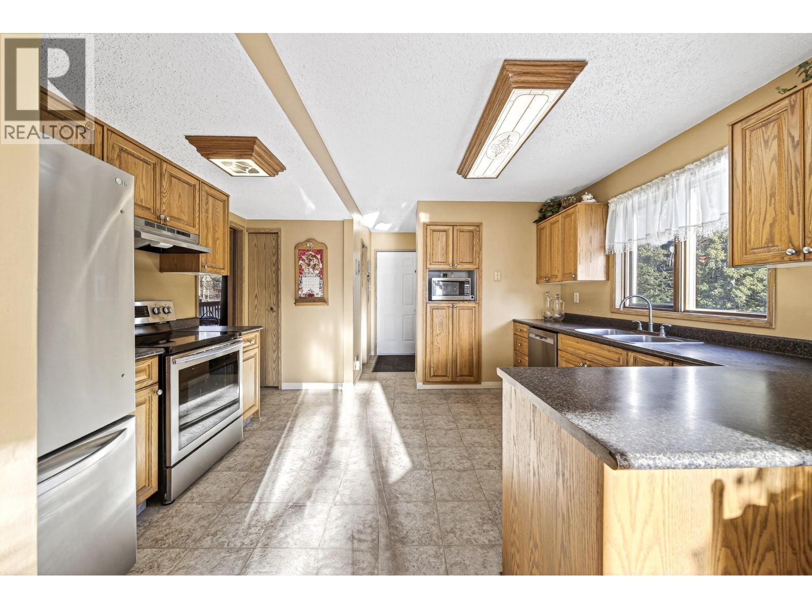 1329 Cypress Drive, Sparwood