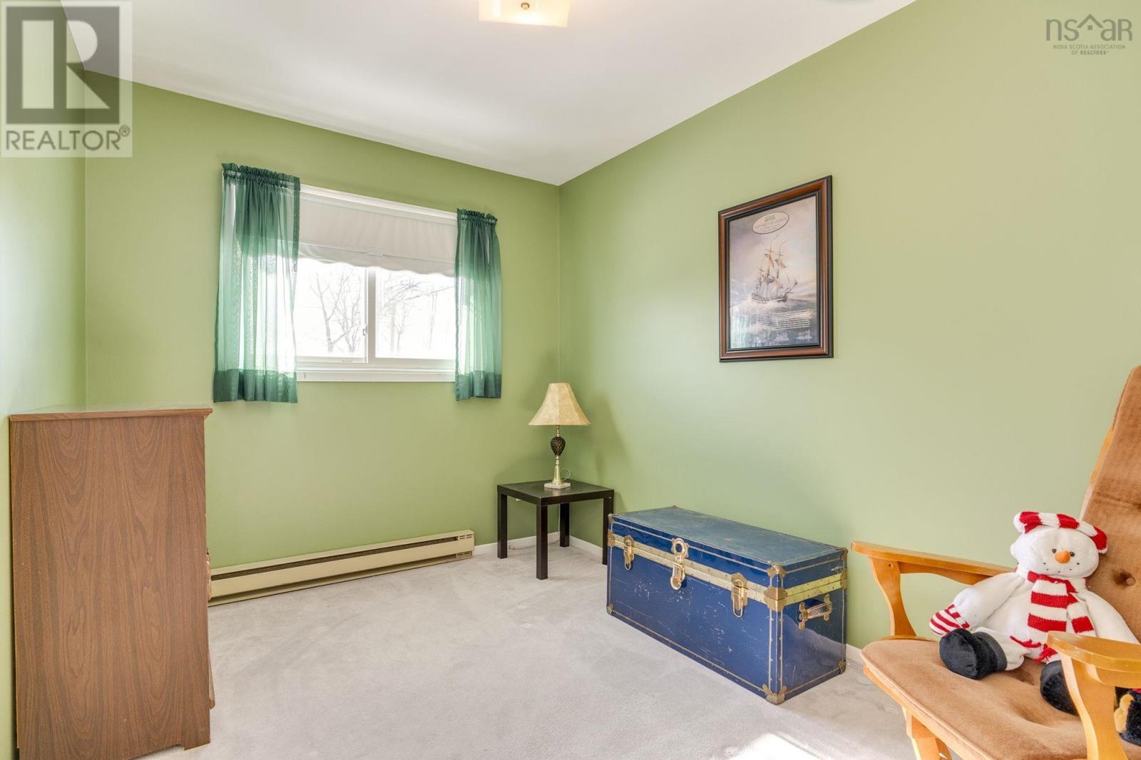 Property 18 of 42 of 40 Lumsden Crescent