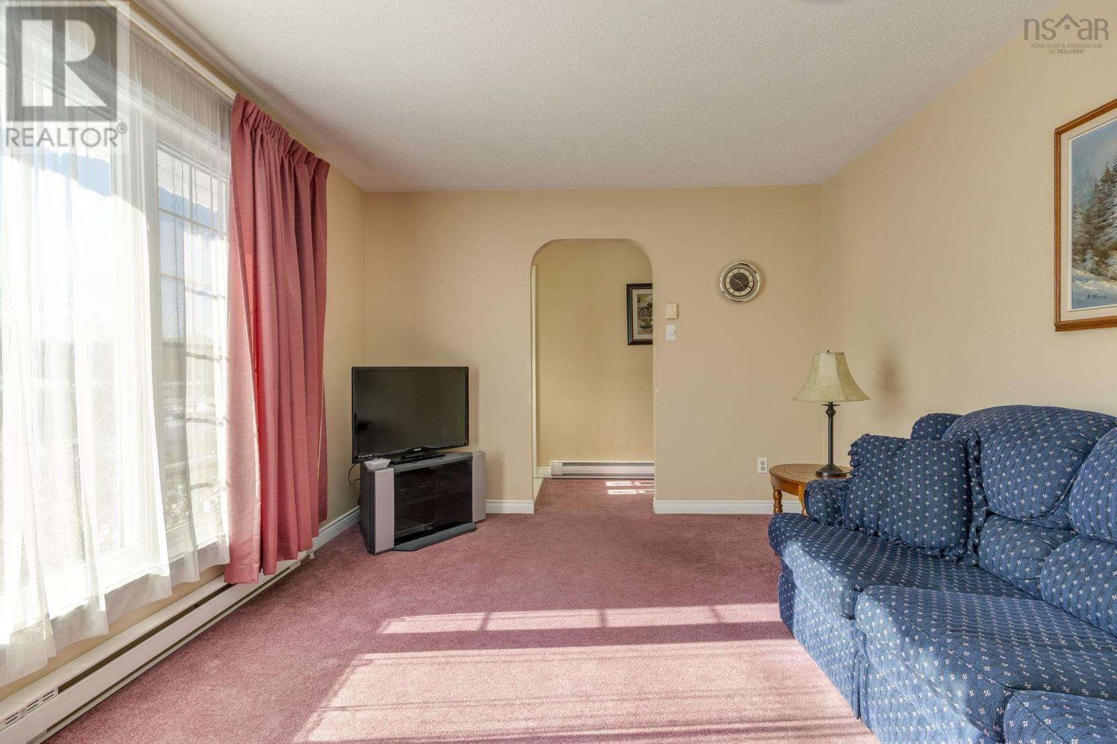 Property 10 of 42 of 40 Lumsden Crescent