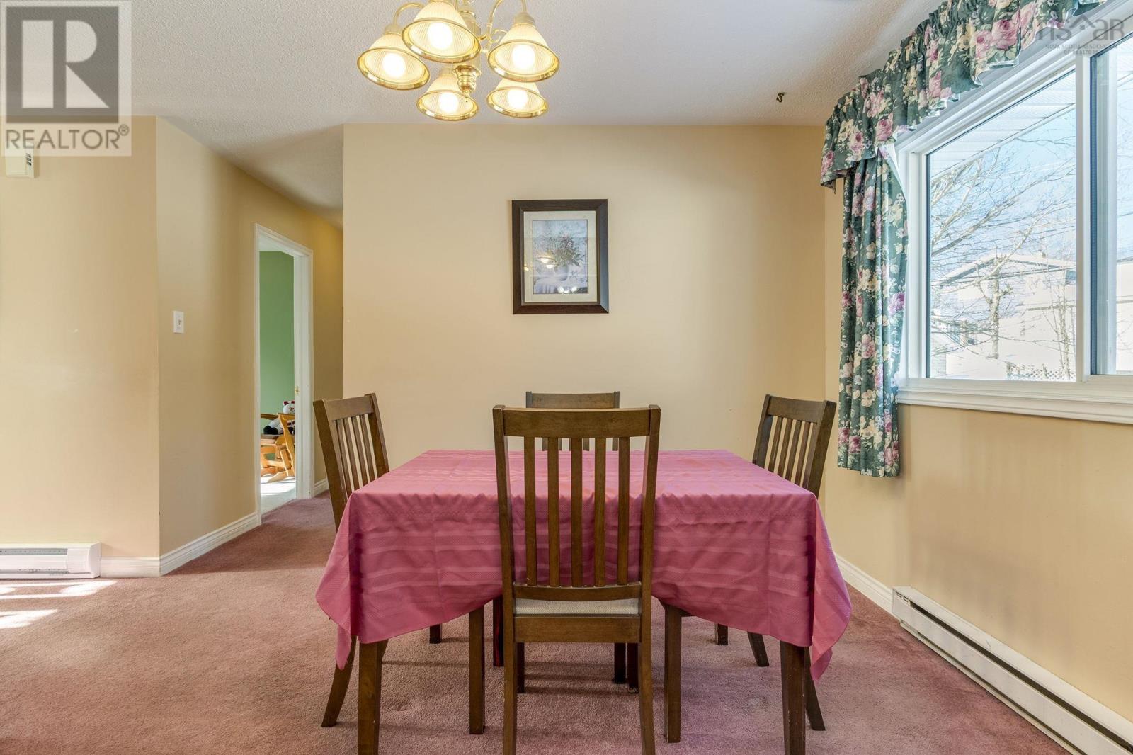 Property 11 of 42 of 40 Lumsden Crescent