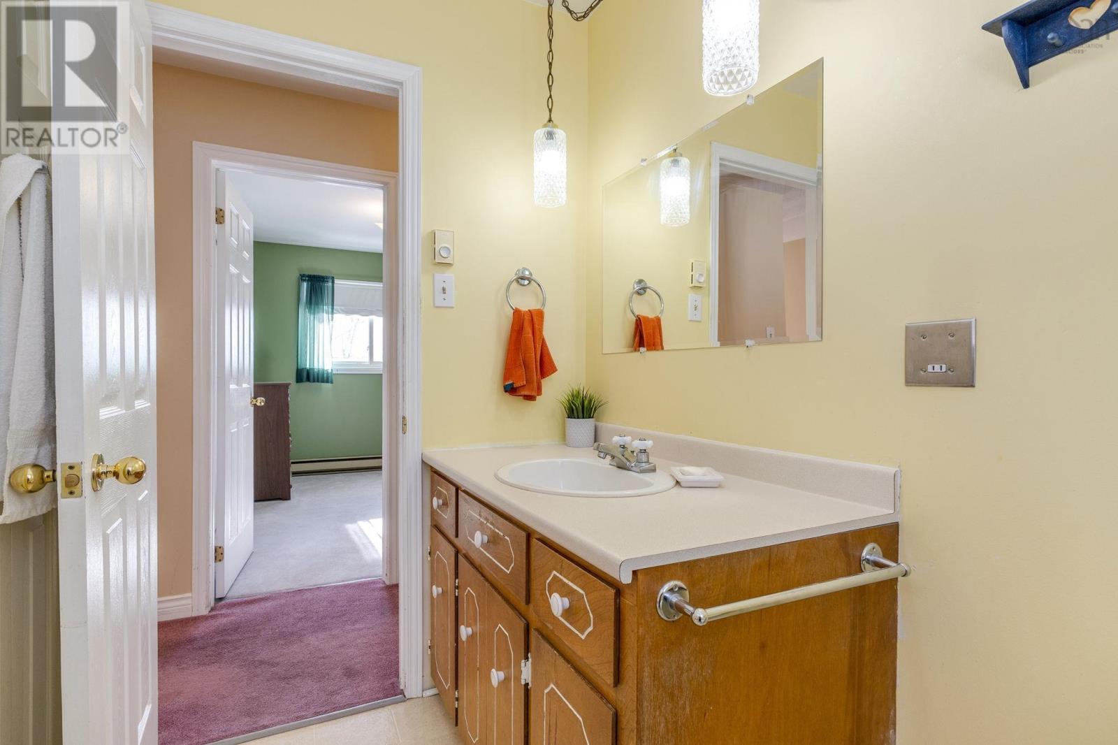 Property 17 of 42 of 40 Lumsden Crescent