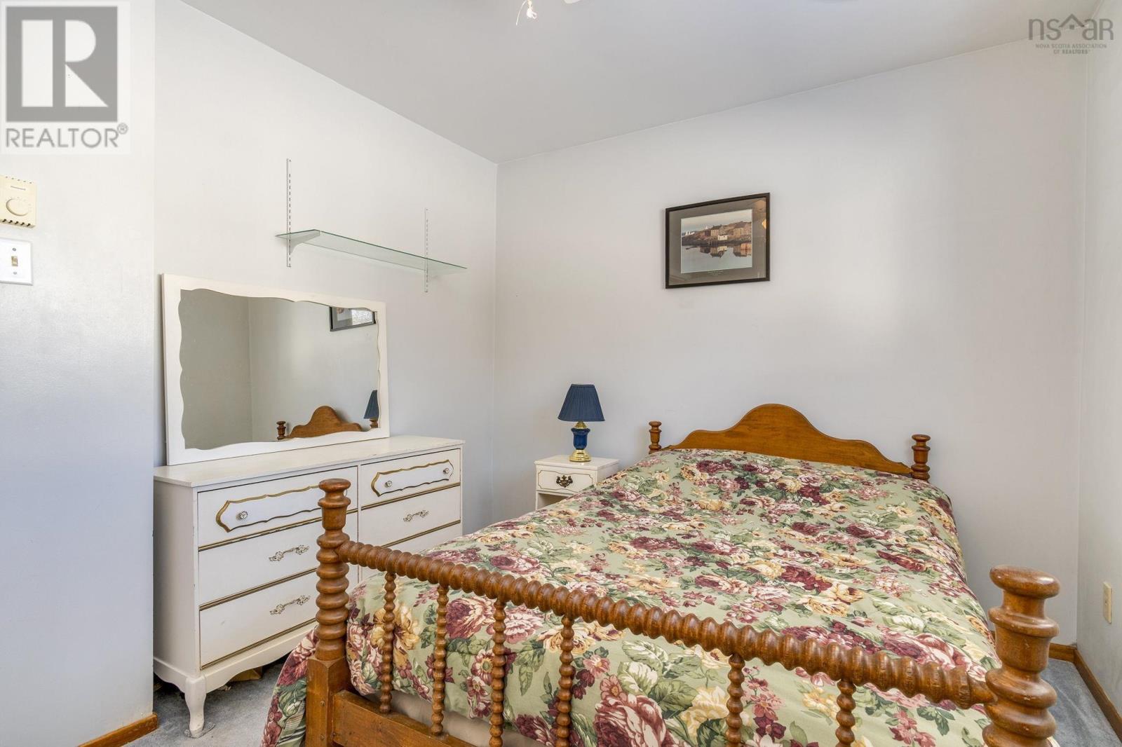 Property 21 of 42 of 40 Lumsden Crescent