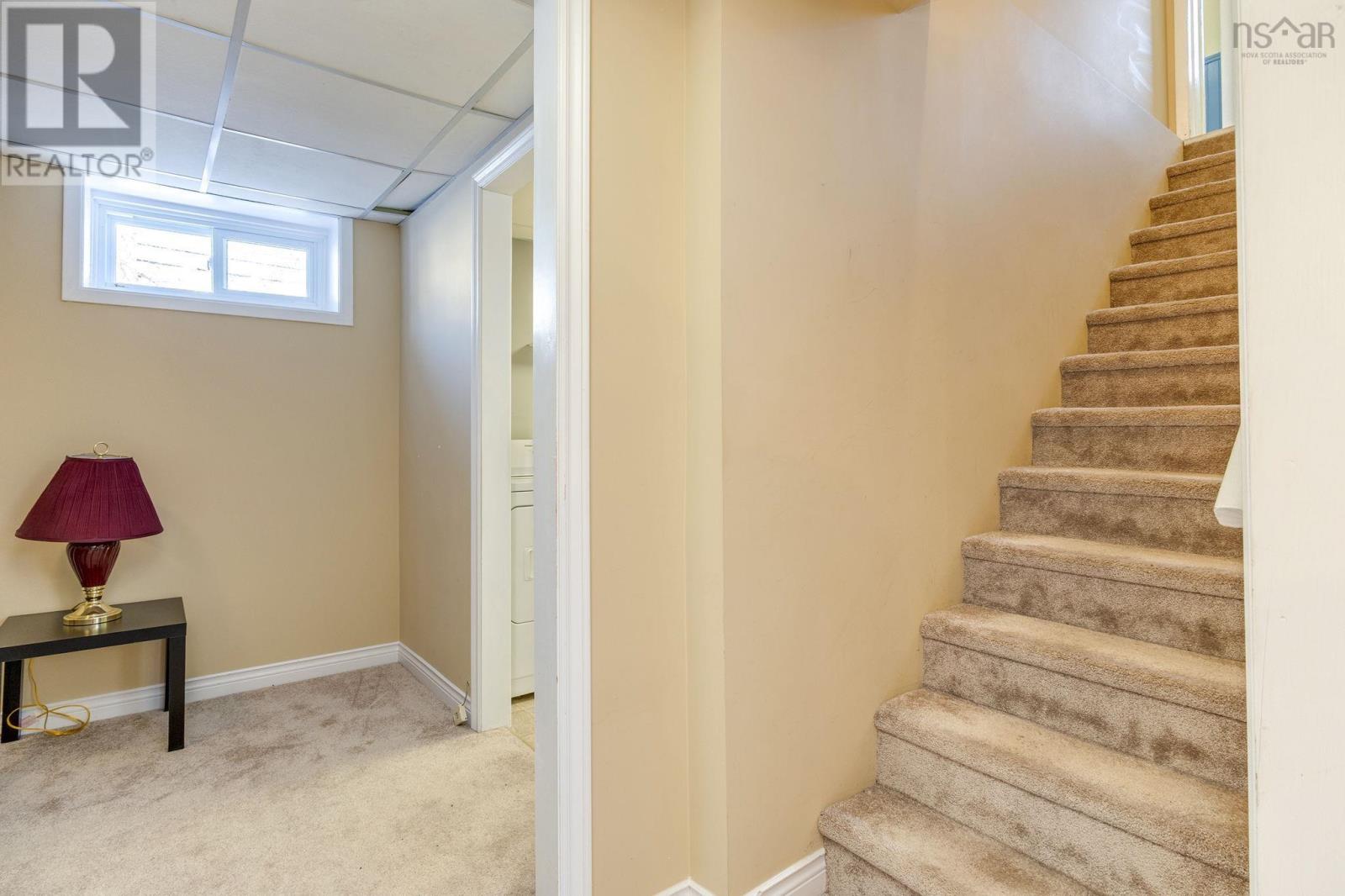 Property 25 of 42 of 40 Lumsden Crescent