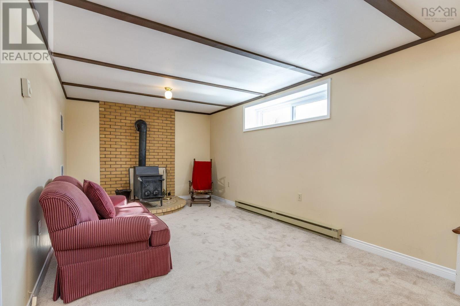 Property 27 of 42 of 40 Lumsden Crescent