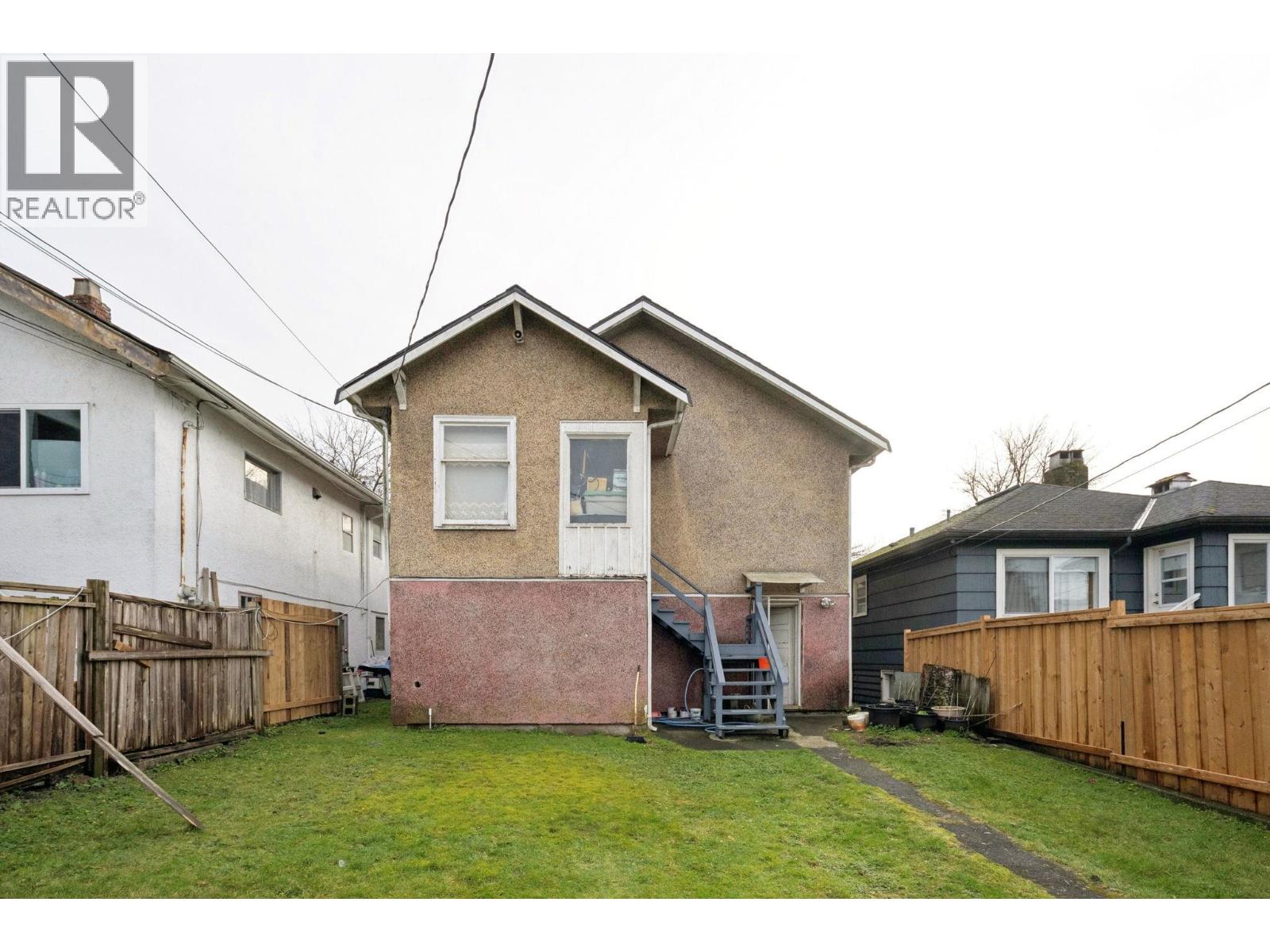 2541 DUNDAS Street - photo 2