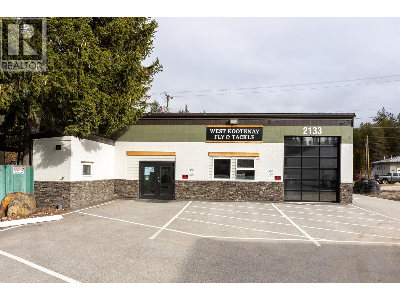  2133 Columbia Avenue, Castlegar