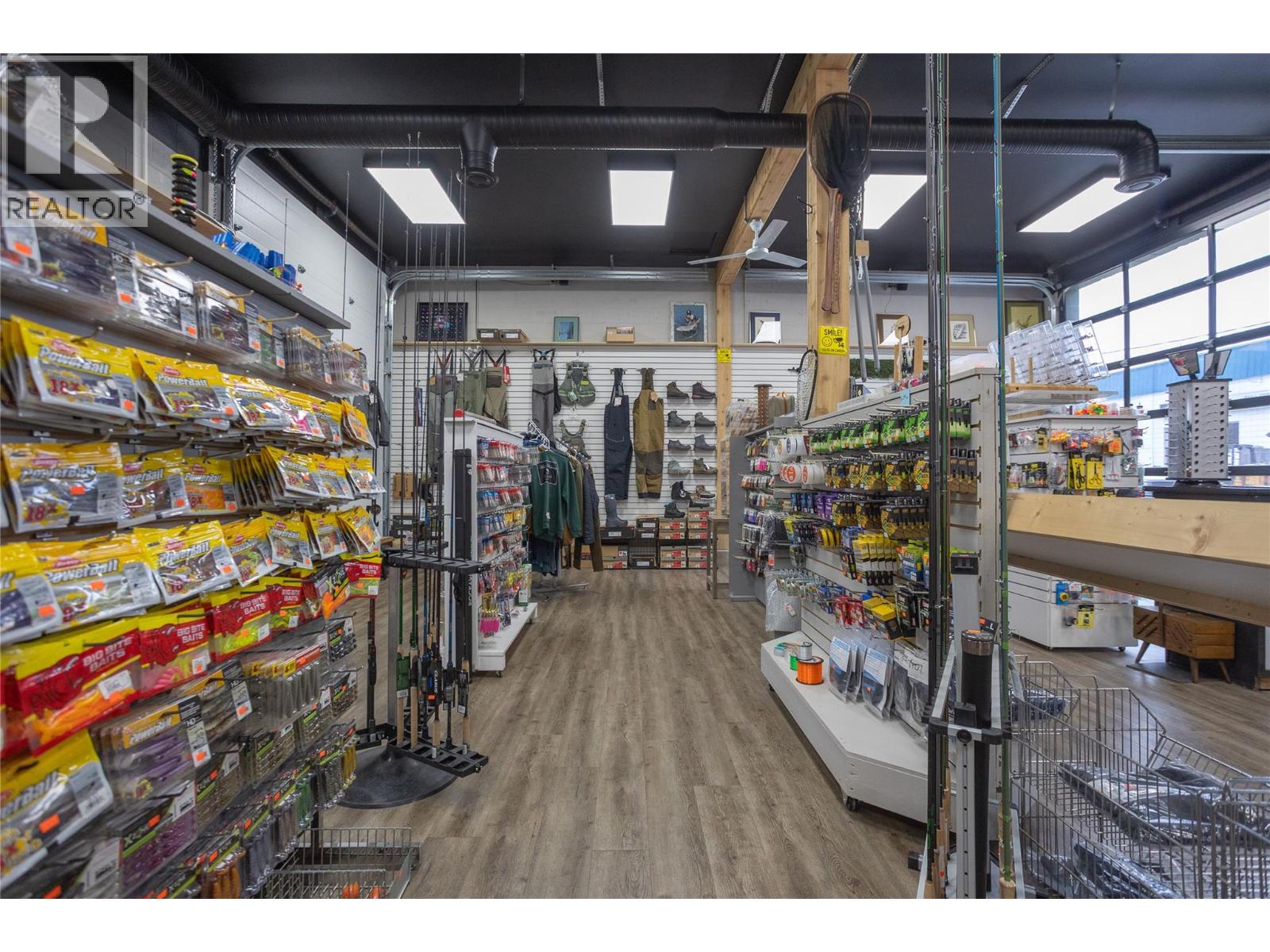  2133 Columbia Avenue, Castlegar