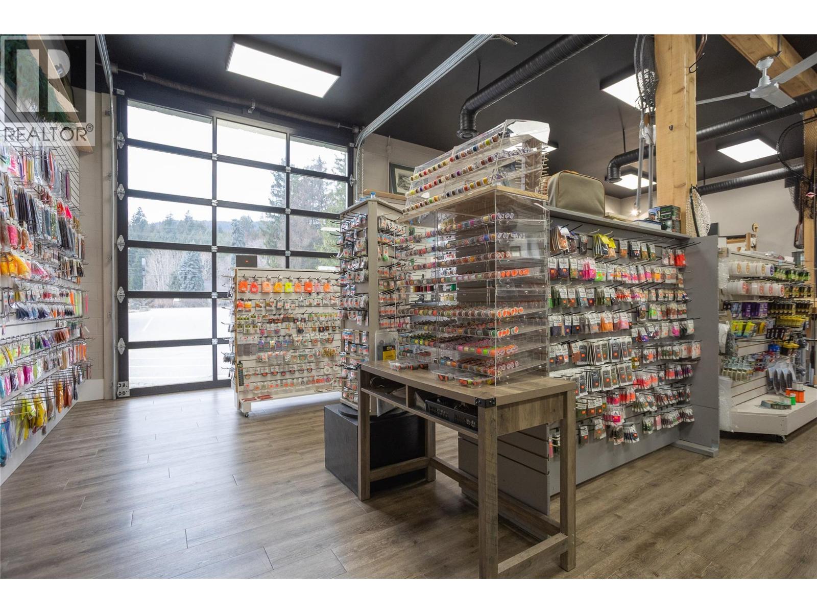  2133 Columbia Avenue, Castlegar