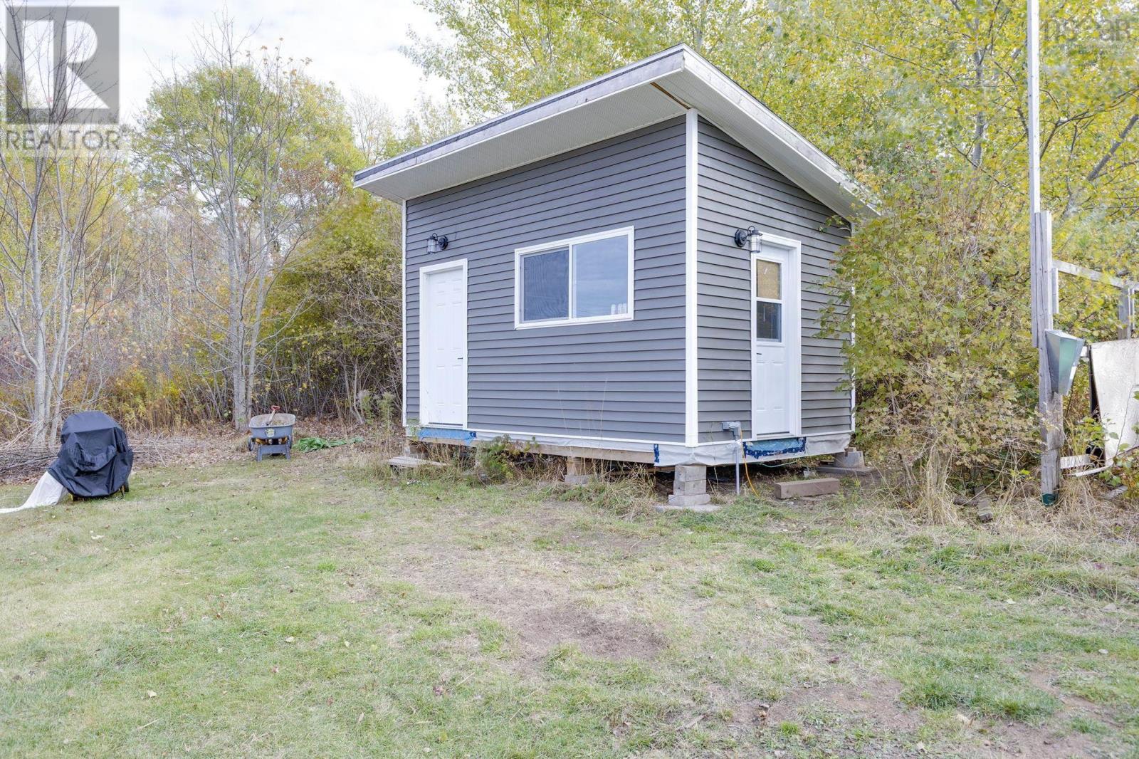 Property 27 of 39 of 1329 Highway 321