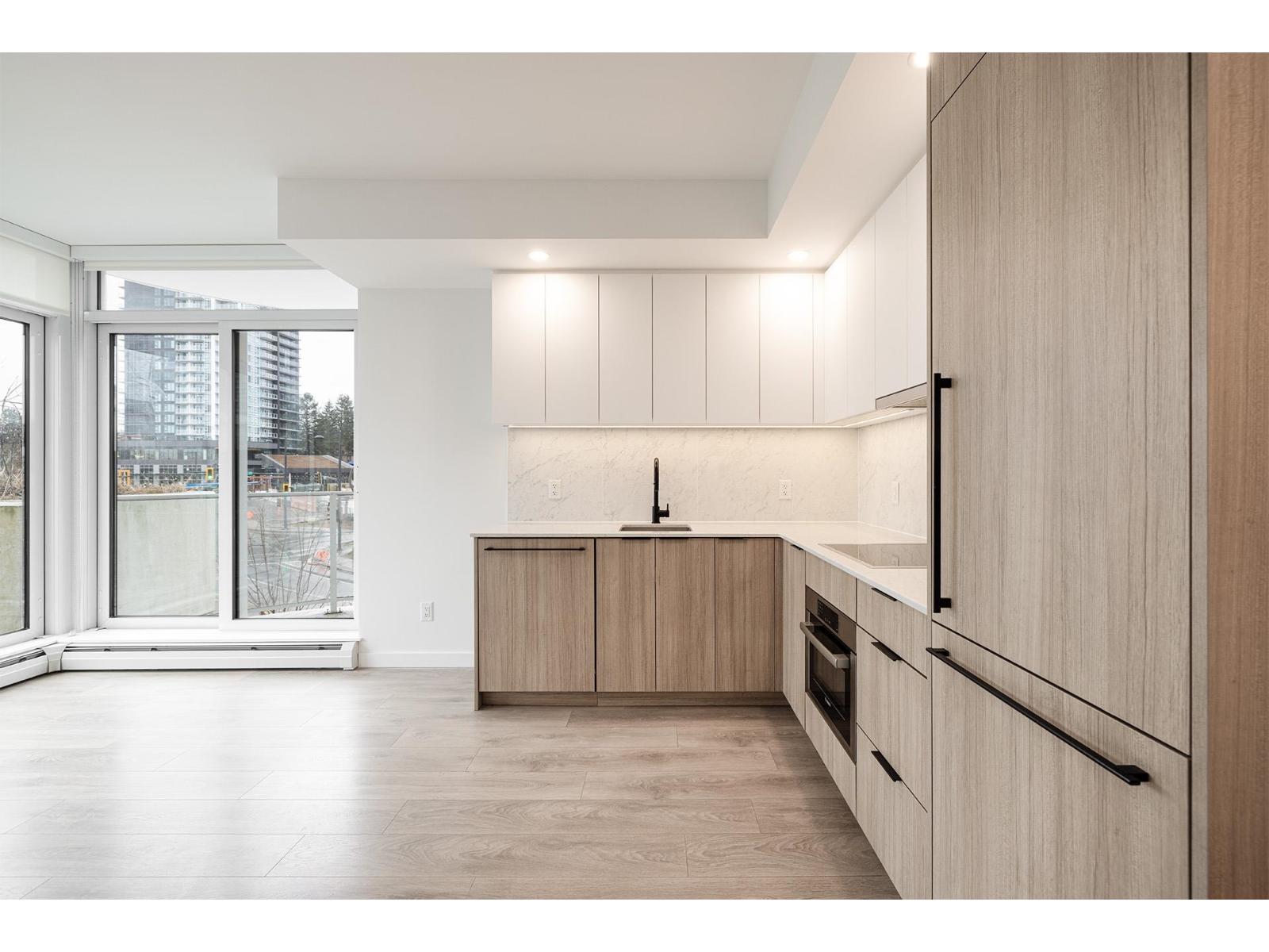 202 13685 102 Avenue - photo 2