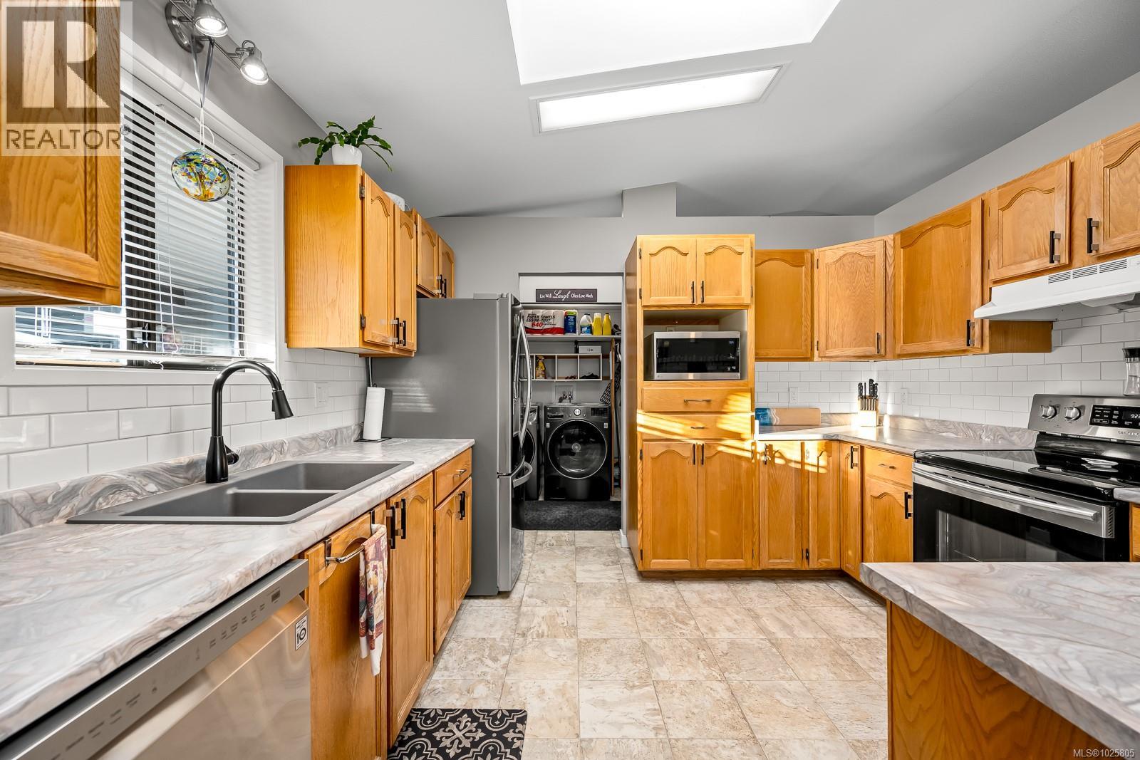 4863 Dundas Rd, Courtenay